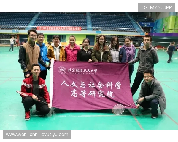 “简阳文体中心：羽毛球决赛进入白热化阶段，紧张刺激”