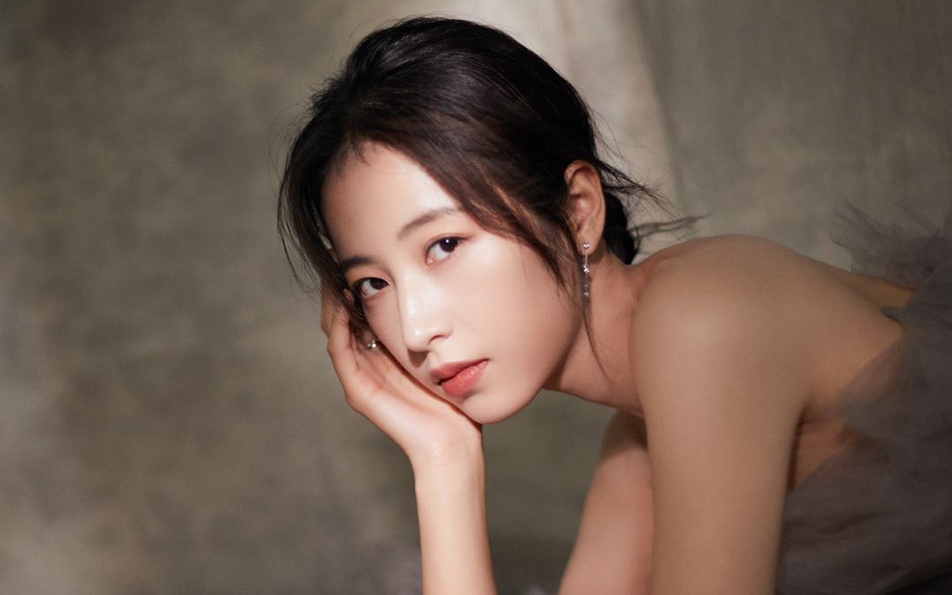 墨西哥跳水技术动作控制精准,墨西哥跳水选手欲跳又止 随后一幕气得教练转身离场